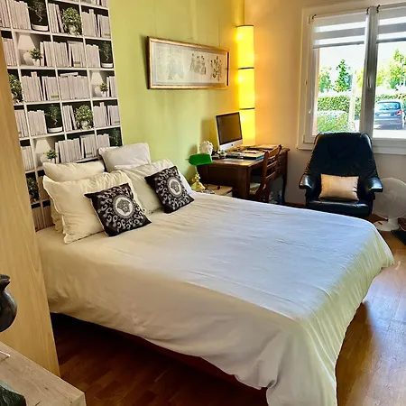 D'hotes Saint Remi - Champagne Veuve Cliquot Bed & Breakfast